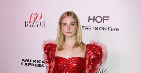 Elle Fanning w najbrzydszej kreacji roku? A przecież jest dopiero styczeń...