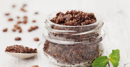 Domowy peeling do twarzy - najskuteczniejszy sposób na gładką cerę