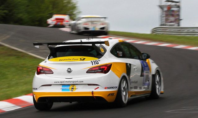 Opel w 24-godzinnym wyścigu na torze Nürburgring