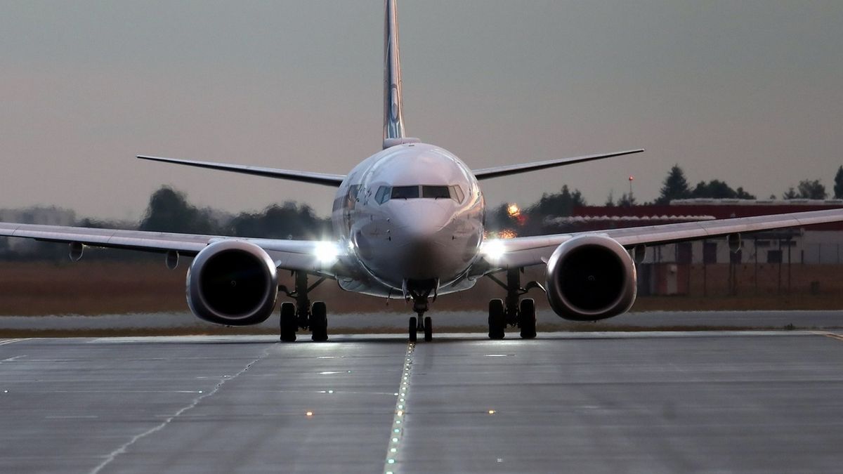 Boeingi 737 MAX mają zakaz poruszania się w polskiej przestrzeni powietrznej.
