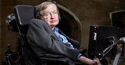 Nie. Hawking nie odkrył sposobu na potwierdzenie istnienia światów równoległych