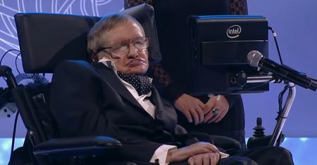 Stephen Hawking bohaterem książki. Znamy autora oficjalnej biografii astrofizyka