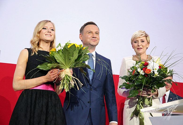 Andrzej Duda z córką Kingą i żoną Agatą, fot. ONS