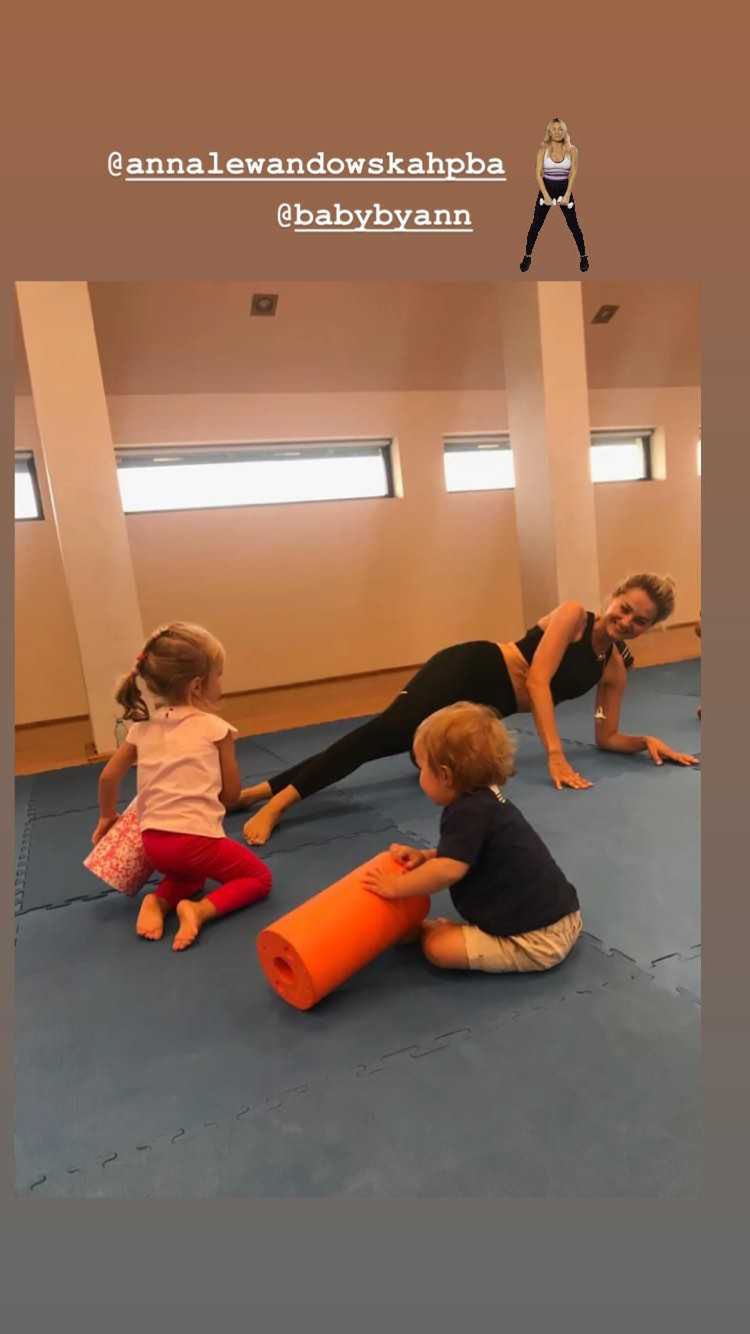 Małgorzata Socha i dzieci na wspólnym treningu