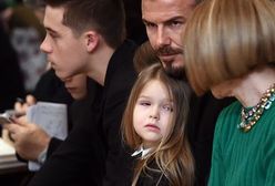 Córka Beckhamów w pierwszym rzędzie na pokazie mamy