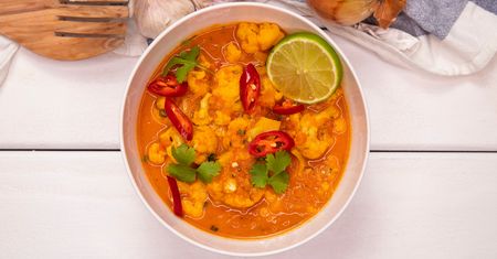 Curry z kalafiorem
