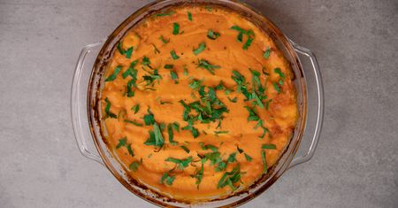 Pierś z kurczaka pod batatowym puree