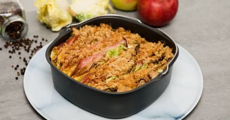 Zapiekanka z kapustą z dodatkiem jabłka
