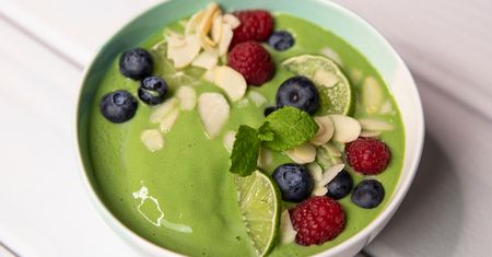 Zielone smoothie bowl