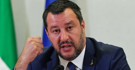 Włochy nie wpuściły kolejnego statku z imigrantami. Dekret Matteo Salviniego