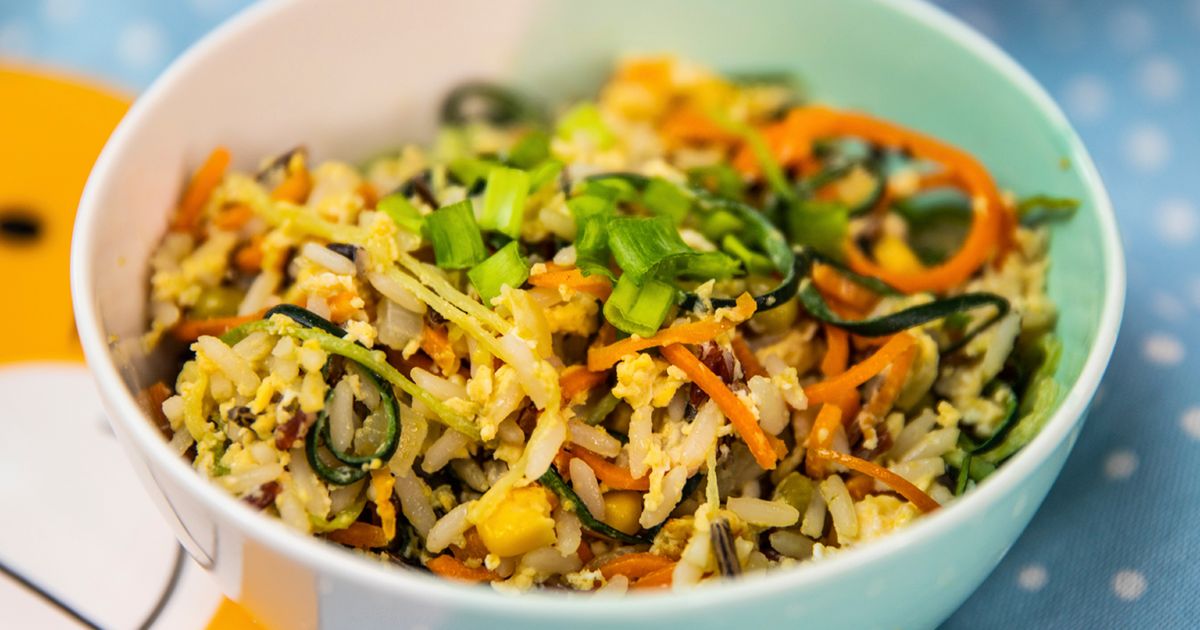 Smażony ryż z warzywami dla malucha