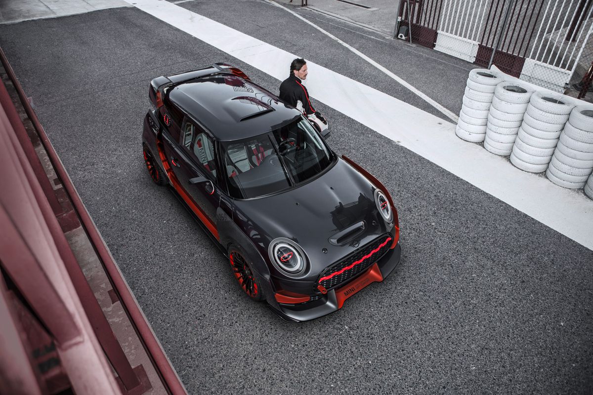 Mini John Cooper Works GP Concept - pokaz możliwości BMW