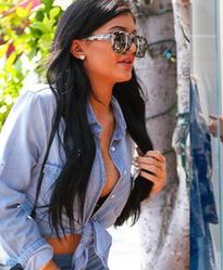 Kylie Jenner bardziej seksowna od popularnych sióstr?