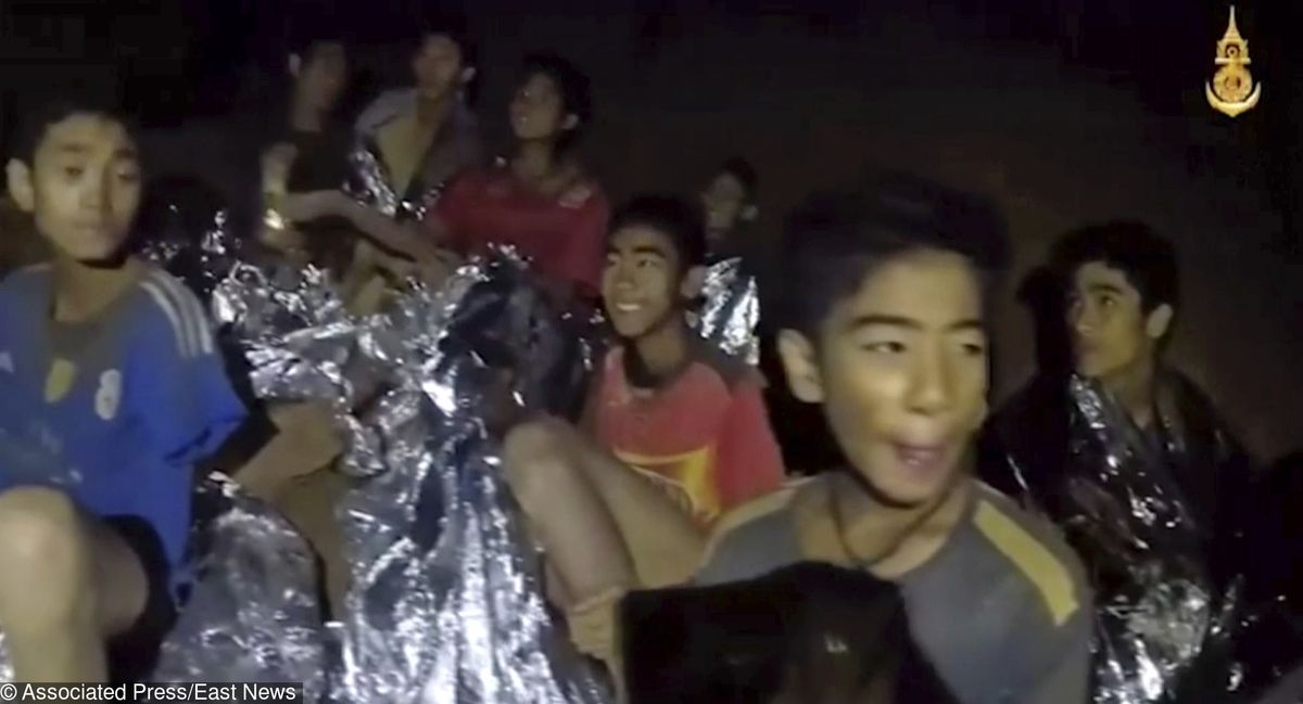 Kim są uwięzieni w tajlandzkiej jaskini chłopcy? Jeden z nich wybrał się w podróż, by spędzić czas z przyjacielem
