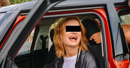 Poznaliśmy kolejną gwiazdę, która korzystała z usług "dilera gwiazd"