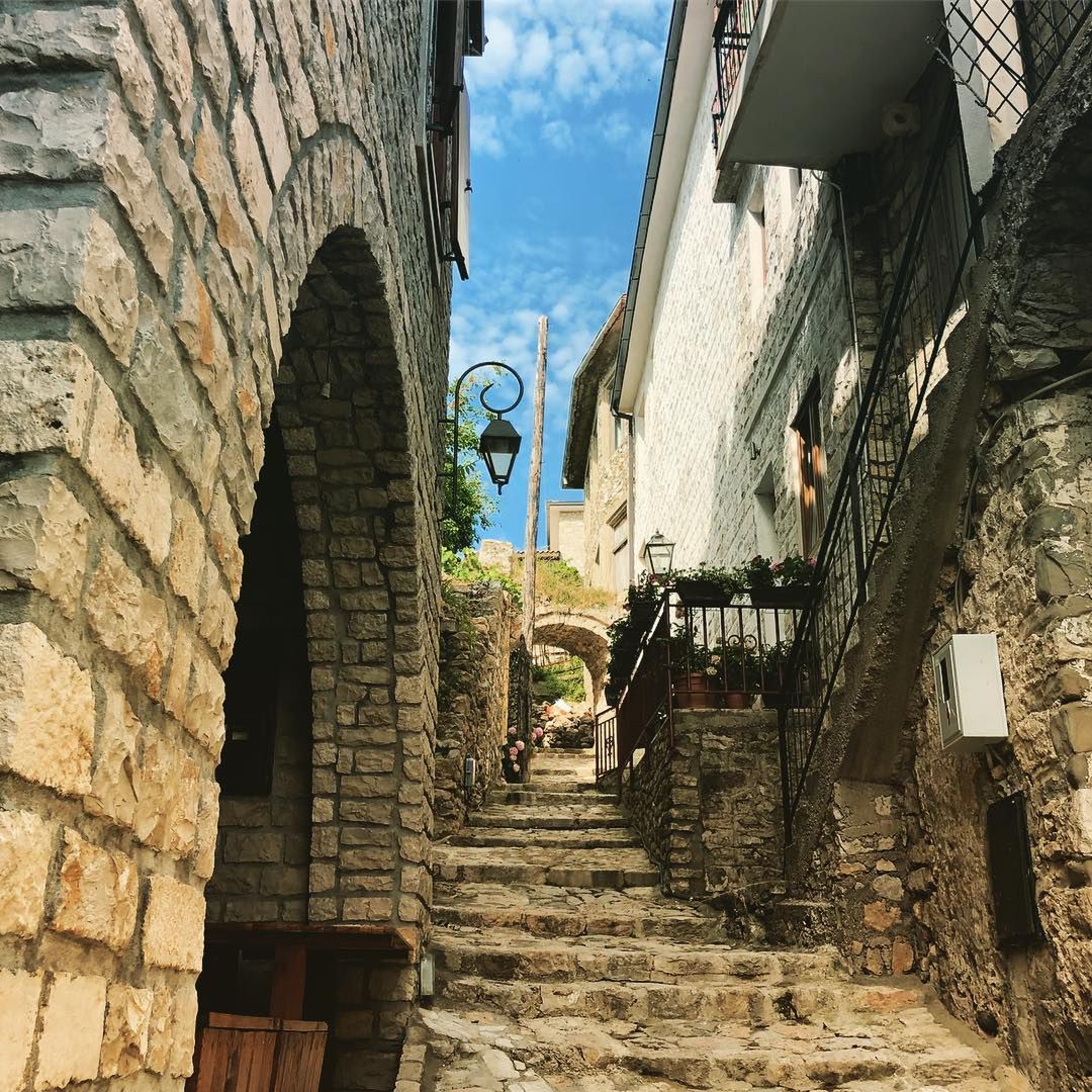 Klimatyczne uliczki Ulcinj 