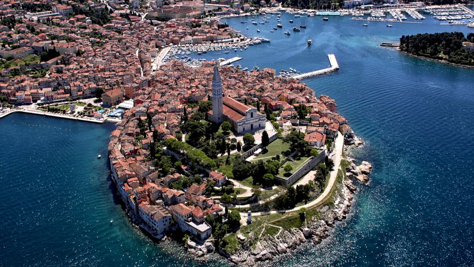 Dla znudzonych Włochami fanów dolce vita idealnie nadaje się Rovinj w Chorwacji