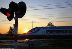 Wejherowo. O włos od tragedii, kierowca prawie wjechał pod pociąg