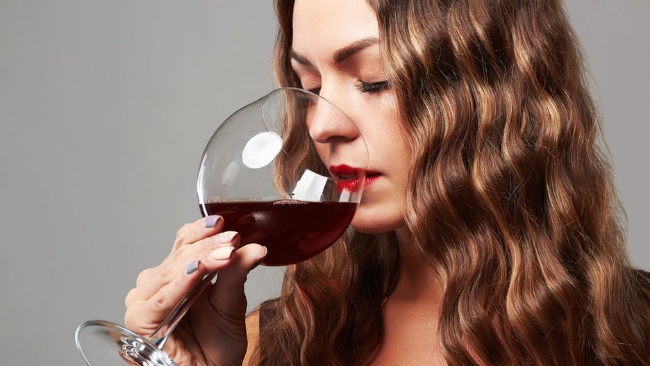 Nie chcą być perfekcyjne, chcą się bawić. W morzu alkoholu