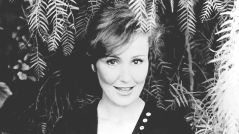 Claudette Nevins zagrała w ponad stu filmach i serialach. Od 15 lat była na emeryturze