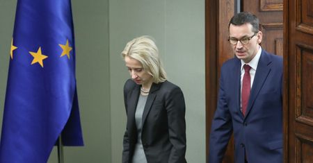 Piątka Kaczyńskiego. Minister finansów podała się w lutym do dymisji, premier jej nie przyjął