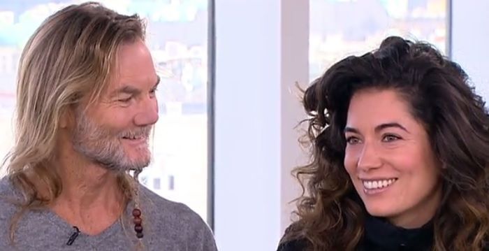 Julia Pogrebińska i John Scott: dzieliły ich wiek i odległość, a połączyła wielka miłość. Jak wygląda ich wspólne życie?
