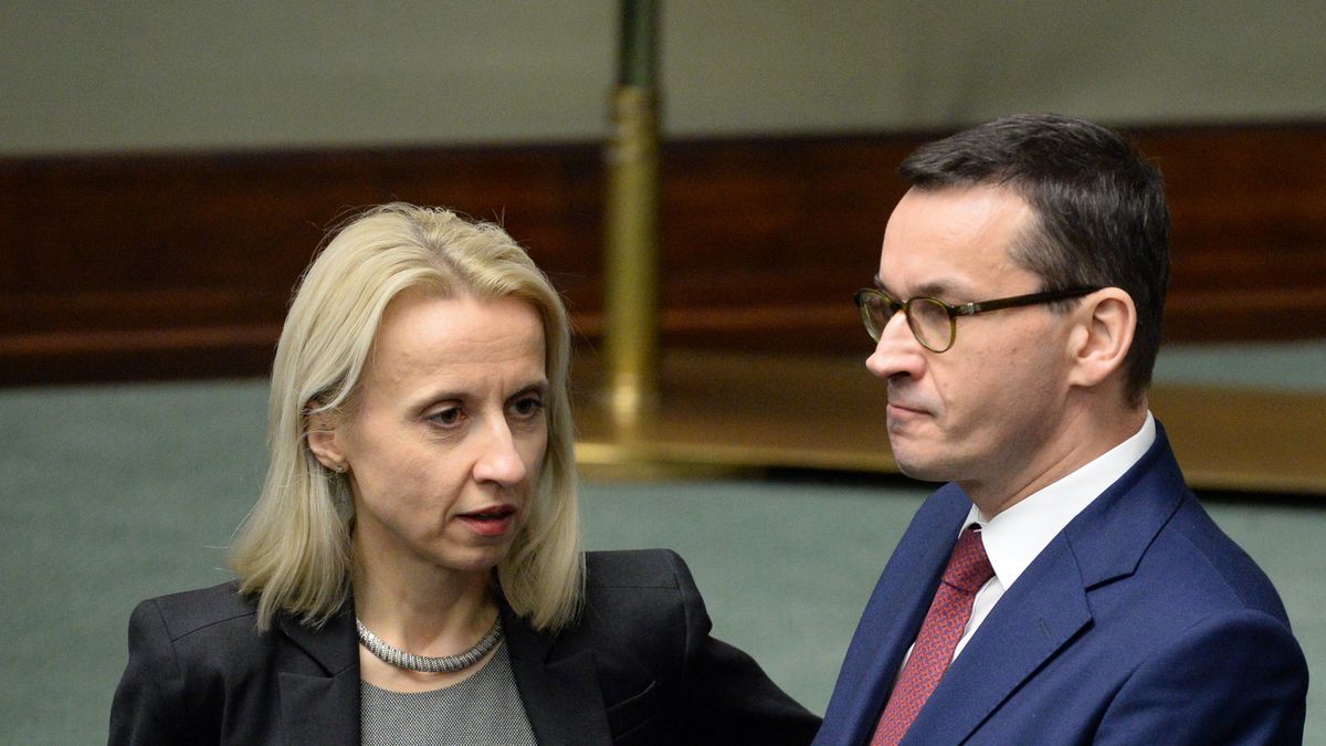 Teresa Czerwińska i Mateusz Morawiecki muszą zorganizować pieniądze na piątkę Kaczyńskiego. Wszystko zależy od PKB