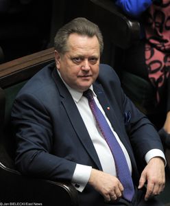 Ministrowi Zielińskiemu nie podobają się donosy?  Sam w przeszłości korzystał z anonimów