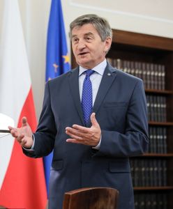 Kolejne rodzinne loty marszałka Marka Kuchcińskiego. Podróżował z rodziną także helikopterem