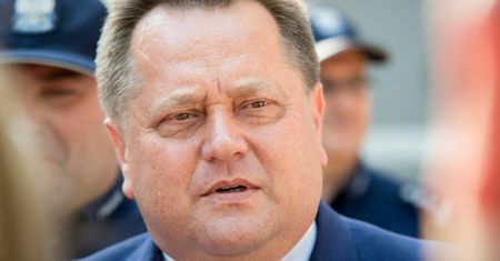 Posłanka będzie kontrolować komendy Policji. Nowe fakty o "folwarku Zielińskiego"