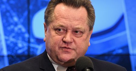 Koniec Jarosława Zielińskiego w MSWiA. "Służbowy telefon oddał już dawno temu"