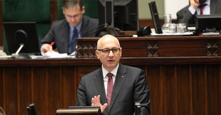 Joachimowi Brudzińskiemu zabrakło odwagi. W debacie o neonazistach skorzystał z możliwości mówienia nie na temat