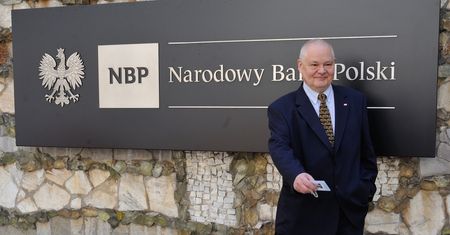 Pierwszy skup obligacji NBP. "Zbędna pokazówka"