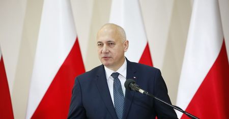 Brudziński dziękuje policjantom i gani samorządowców. "To nieodpowiedzialność"