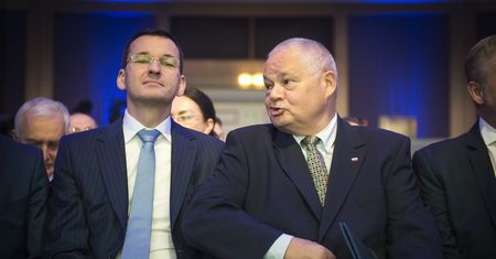 Złoty w górę. RPP może przyśpieszyć podwyżki stóp procentowych