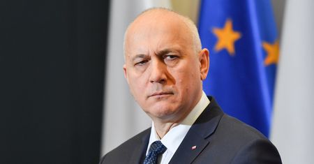Wybory do europarlamentu. Ministrowie PiS chcą za granicę. Zarobią dużo, dużo więcej