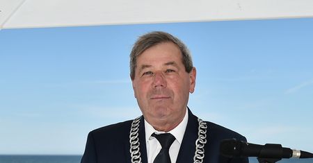 Atak na burmistrza Łeby. Andrzej Strzechmiński napadnięty przez człowieka z nożem
