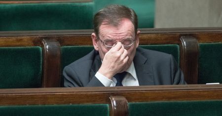Gowin miał rację. Znaleźliśmy dwójkę ministrów, którym może nie starczać do pierwszego