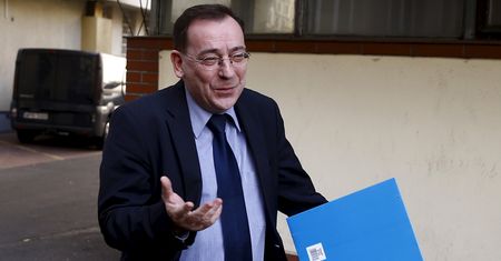 "Der Spiegel": Rząd PiS rozdaje krewnym stanowiska w PE