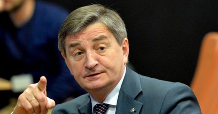 Marek Kuchciński wciąż zajmuje prezydencką willę. Centrum Informacyjne Sejmu wyjaśnia
