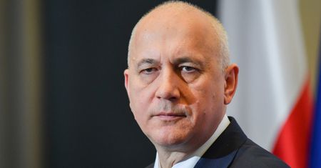 Brudziński ostro o nauczycielach. "Totalne zacietrzewienie"