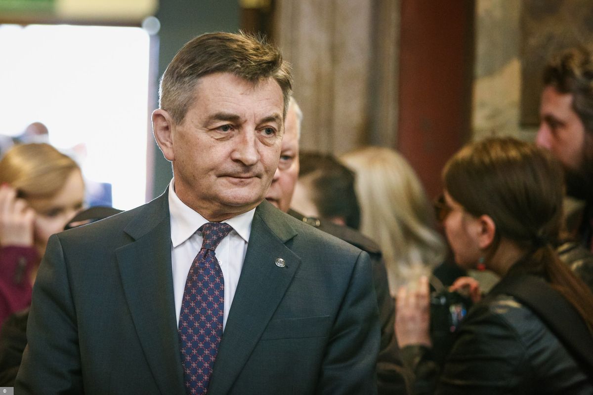 Marek Kuchciński w końcu opuścił prezydencką willę. Były marszałek Sejmu potrzebował trzech miesięcy
