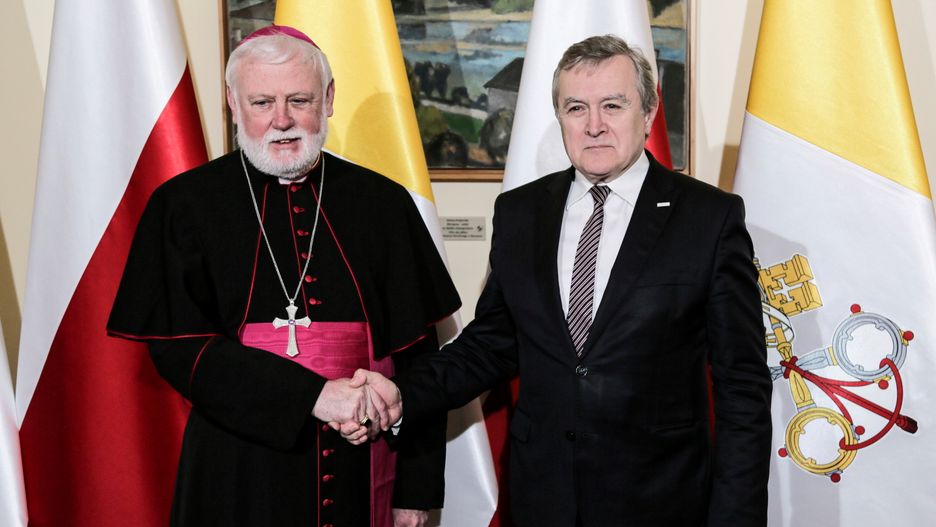 Abp Paul Gallagher i wicepremier Piotr Gliński
