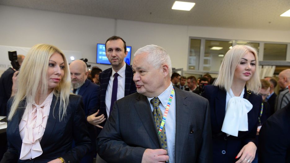 Adam Glapiński i współpracowniczki z NBP