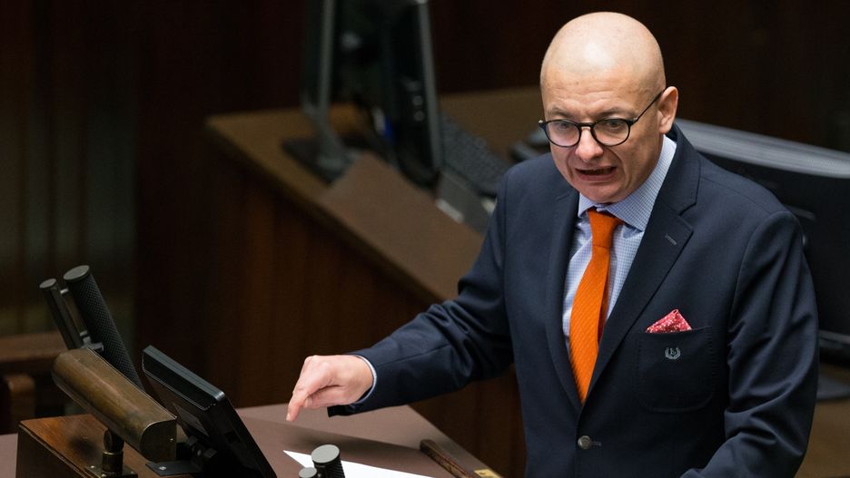 Kamiński przyznał, że był autorem poprawki w PE dot. obozów