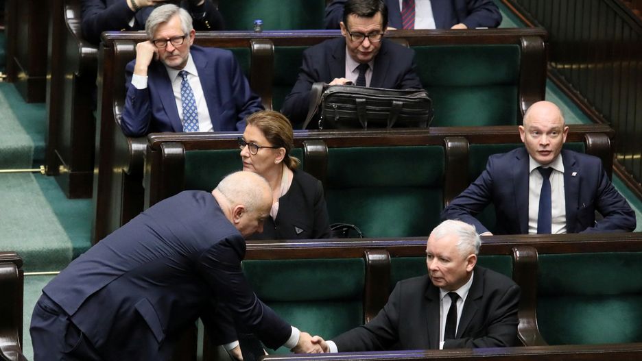 Brudziński zapewnia, że Jarosław Kaczyński trzyma PiS twardą ręką