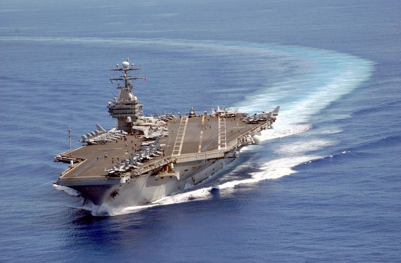 Grupa okrętów USA płynie w kierunku Półwyspu Koreańskiego