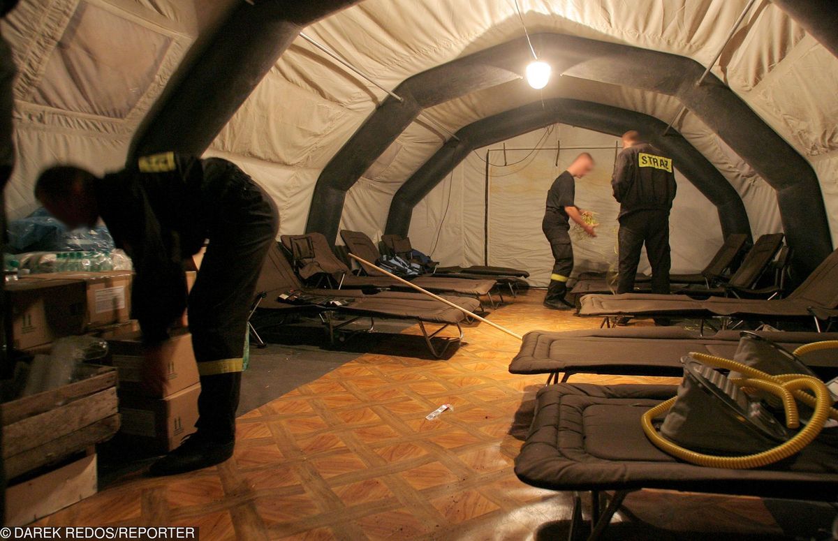 Policyjni antyterroryści śpią w namiotach. "Zimowa operacja" podczas COP24