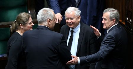 Koniec sporu na linii Pawłowicz - Gliński. Poszło o wywiad