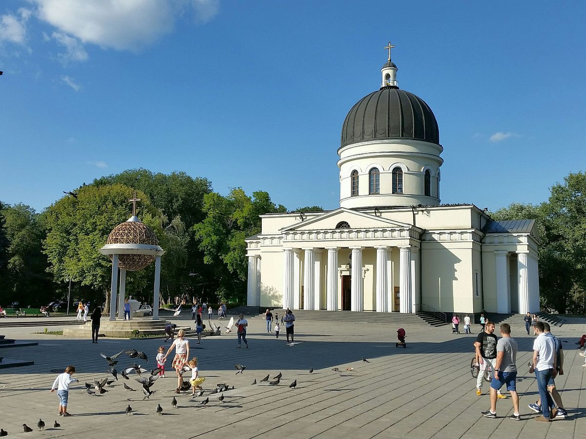 Kiszyniów, wzniesiona w połowie XIX wieku katedra Narodzenia Pańskiego 